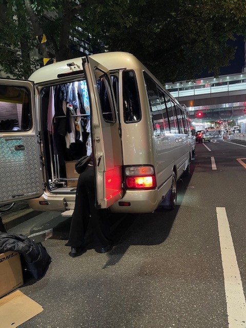 深夜のロケにも対応