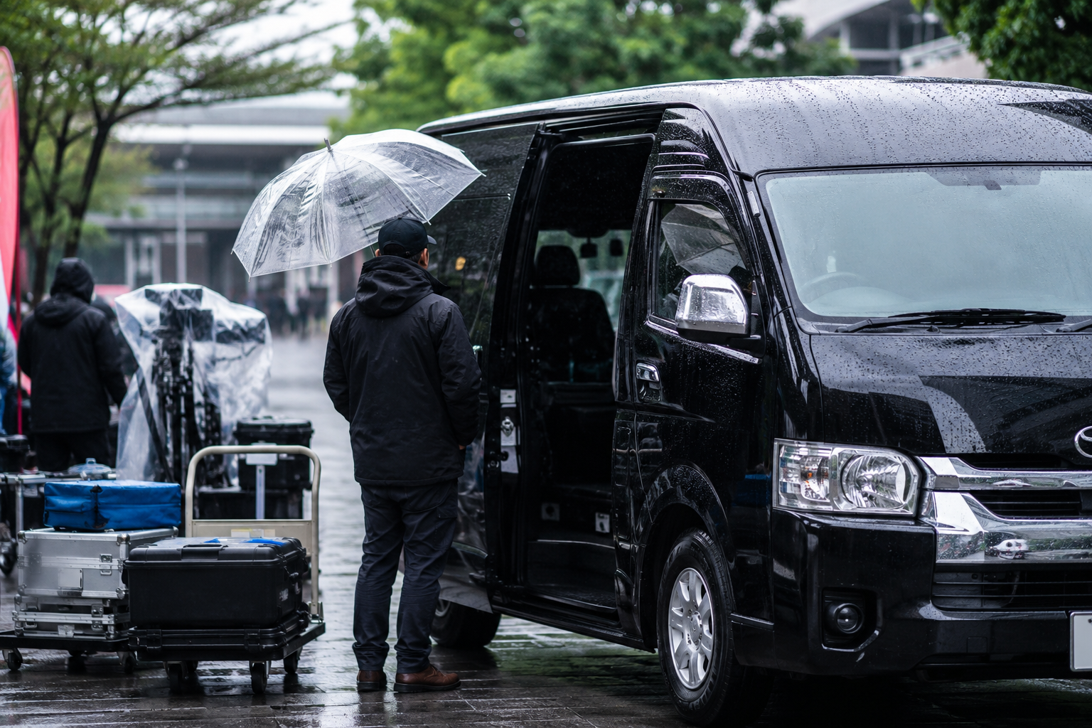 梅雨のロケで失敗しない！雨の日の車両手配5つのポイント